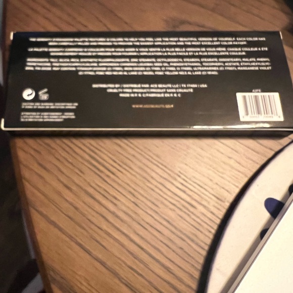 Ace Beauté Serenity Eyeshadow Palette- Shades of Browns and Neutrals NWT - Picture 3 of 4